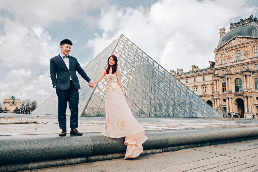 Paris Pre-Wedding Photography for Singapore Couple At Eiffel Tower And Palais Royale  by Arnel on OneThreeOneFour 11