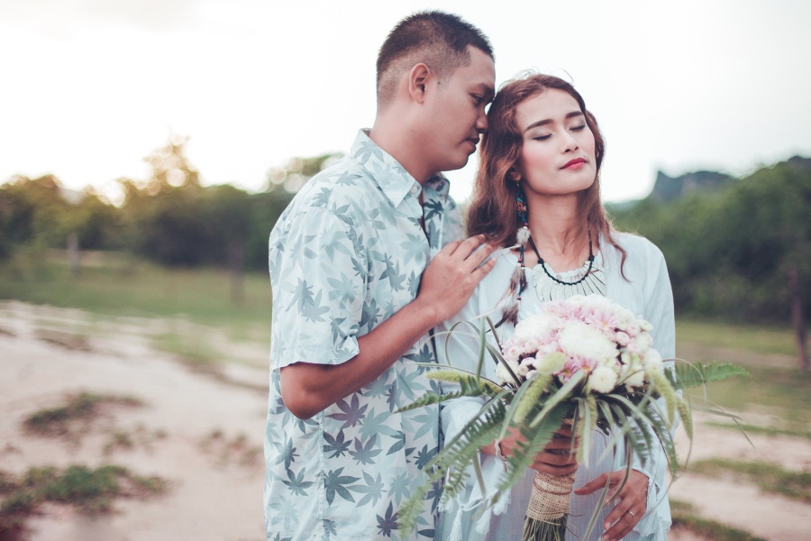 Thailand Bangkok Casual Couple Photoshoot At Cactus Forest  by Por  on OneThreeOneFour 4