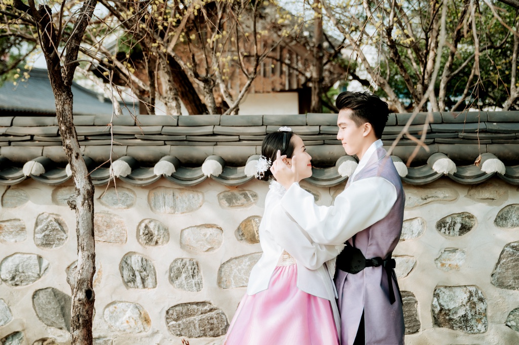 Korea Hanbok Pre-Wedding Photoshoot At Namsangol Hanok Village  by Jungyeol  on OneThreeOneFour 12