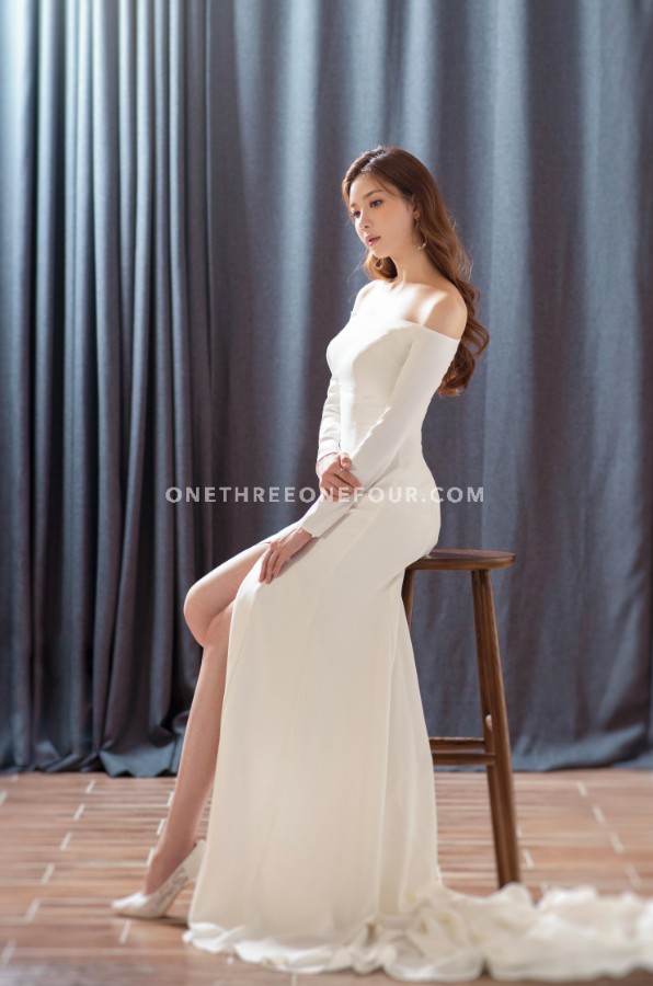 Gravity Studio Simple and Elegant Pre-Wedding Concept = Korean Studio Pre-Wedding by Gravity Studio on OneThreeOneFour 16