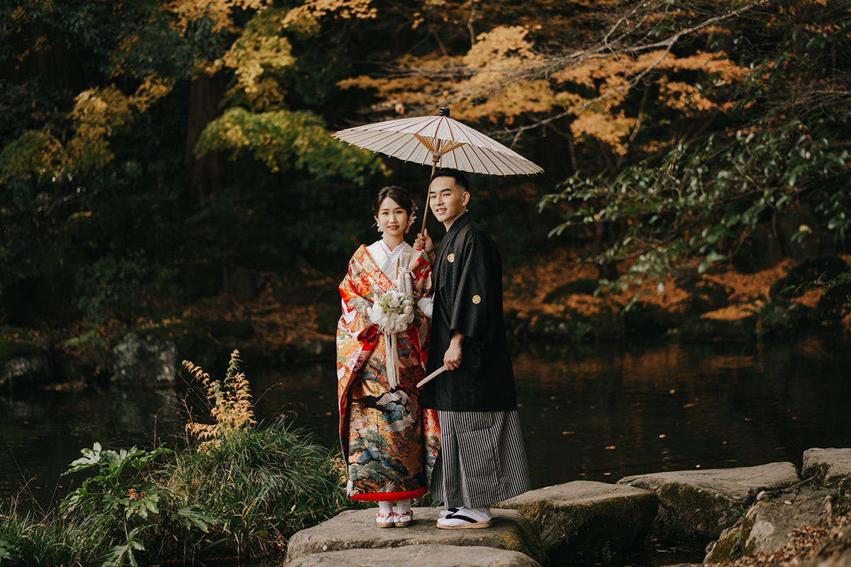 Tokyo Autumn Maple Leave Photoshoot with Kimono and Pre-Wedding at Beach by Cui Cui on OneThreeOneFour 3