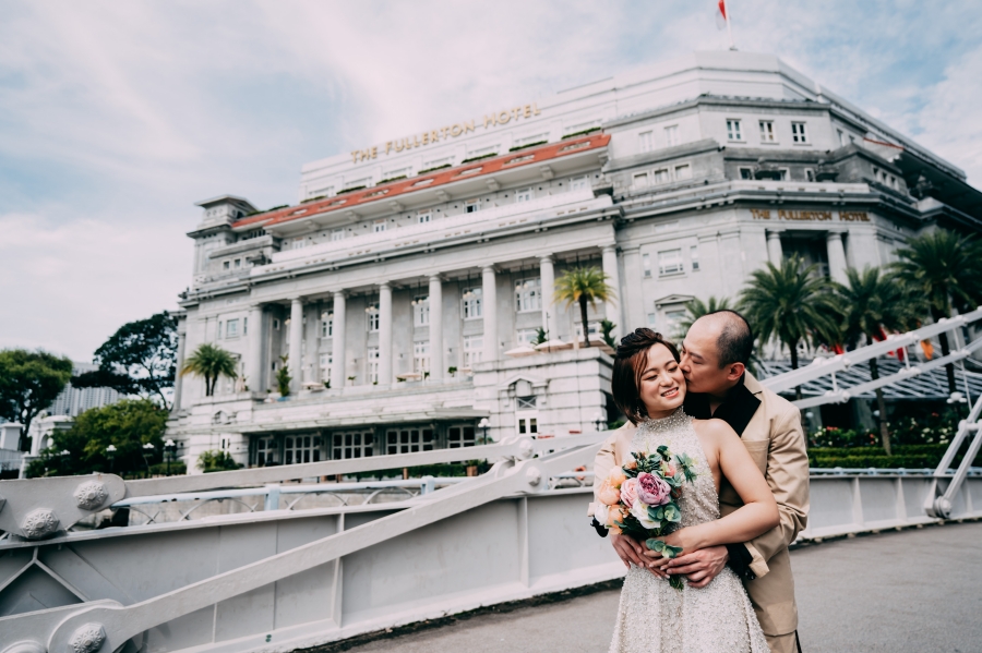 Singapore Pre-Wedding Photoshoot At Gardens By The Bay, Marina Barrage and Fullerton Hotel | Michael | OneThreeOneFour