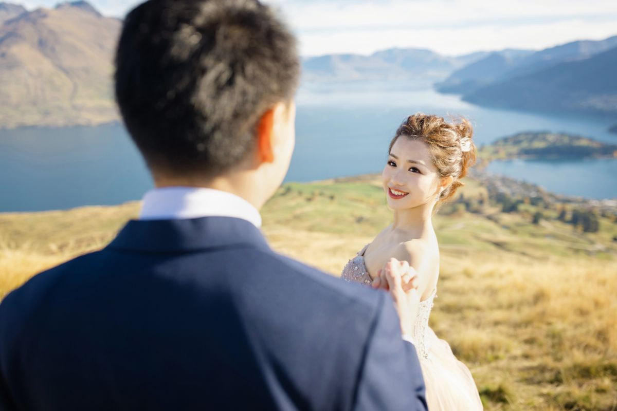 New Zealand Autumn Golden Foliage Peak Pebbled Lake Pre-Wedding Photoshoot  by Fei on OneThreeOneFour 25