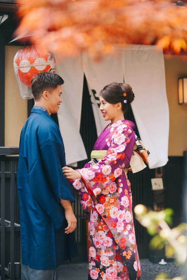 Japan Kyoto Pre-Wedding Photoshoot At Gion District And Nara Deer Park  by Kinosaki  on OneThreeOneFour 12