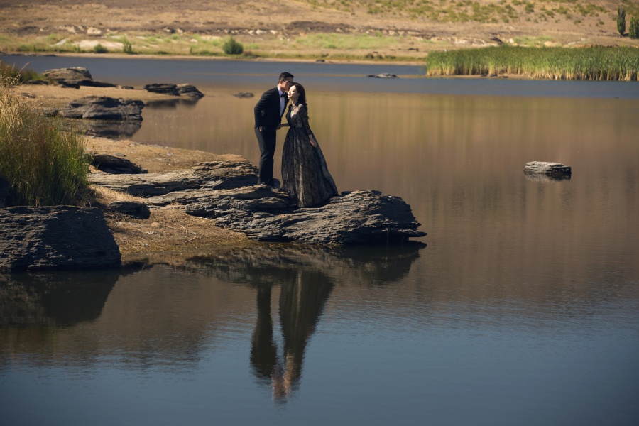 New Zealand Pre-Wedding Photoshoot At Christchurch, Lake Pukaki And Alpaca Farm  by Xing on OneThreeOneFour 21