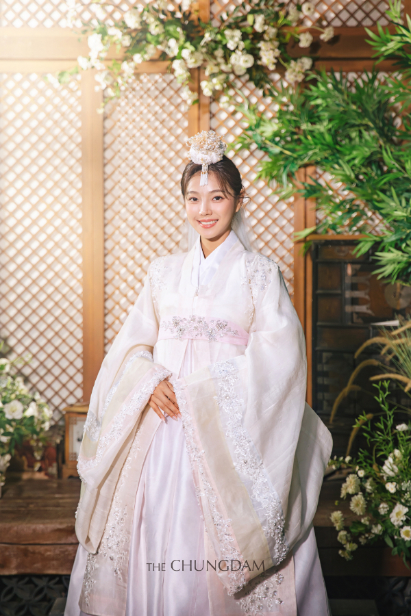 [Latest] Chungdam Studio 2023 Korean Pre-Wedding Photoshoot by Chungdam Studio on OneThreeOneFour 62