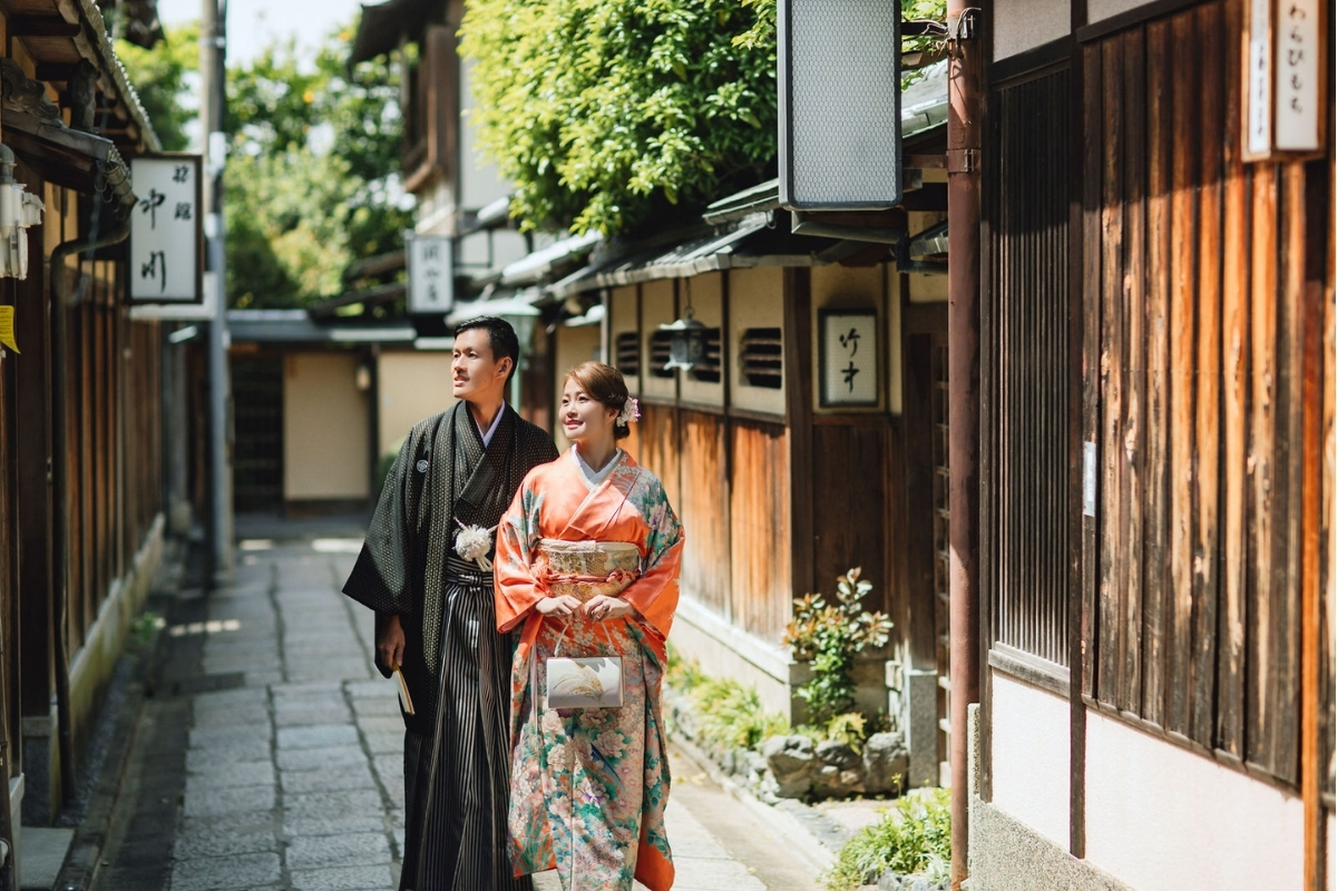 Kyoto Pre-Wedding Photoshoot with Eikando Temple, Mt Wakakusa, and Nara Deer Park by Kinosaki on OneThreeOneFour 13