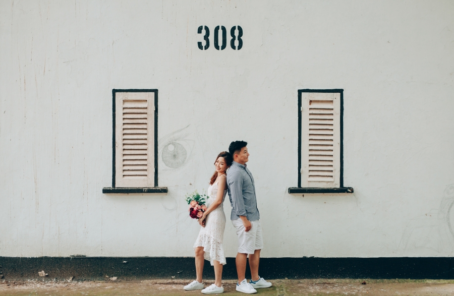 Singapore Pre Wedding Couple Photoshoot At Seletar Colonial Houses by Cheng on OneThreeOneFour 1