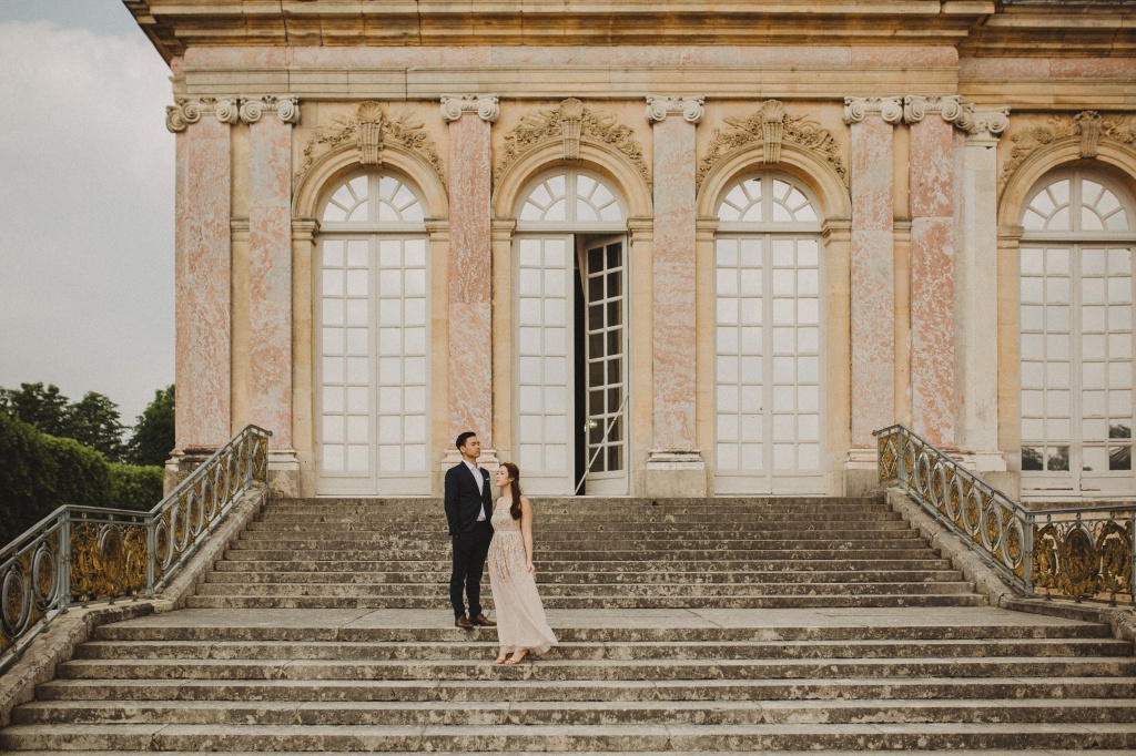 Pre-Wedding Photoshoot In Paris At Eiffel Tower And Palace Of Versailles  by LT on OneThreeOneFour 39