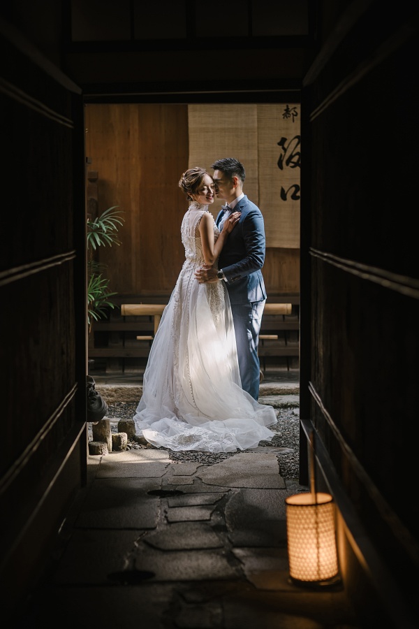 Japan Kyoto Pre-Wedding at Fushimi Inari Shrine and Nara Park by Kinosaki  on OneThreeOneFour 15