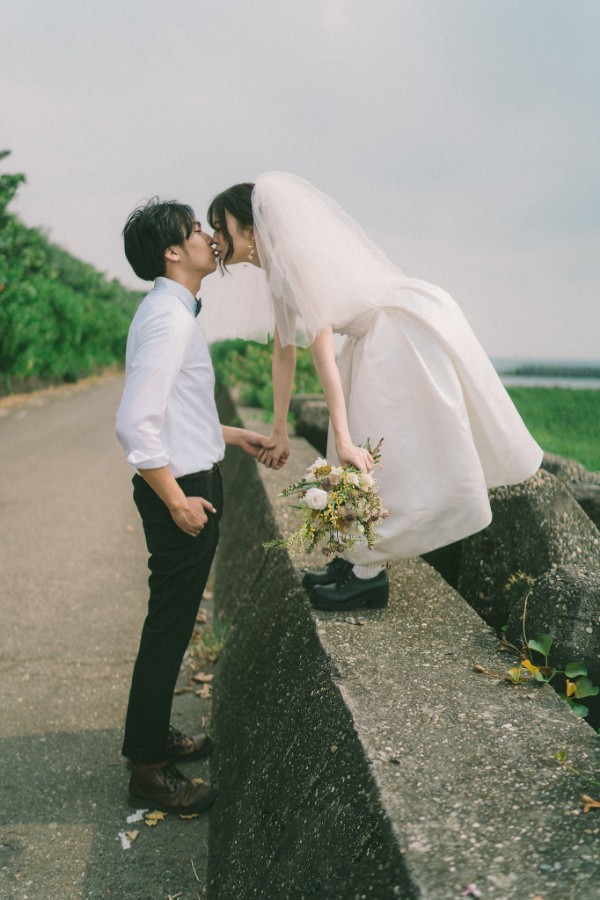 Forest Intimate Pre-wedding Photoshoot | Taiwan Prewedding Photoshoot by Star on OneThreeOneFour 14