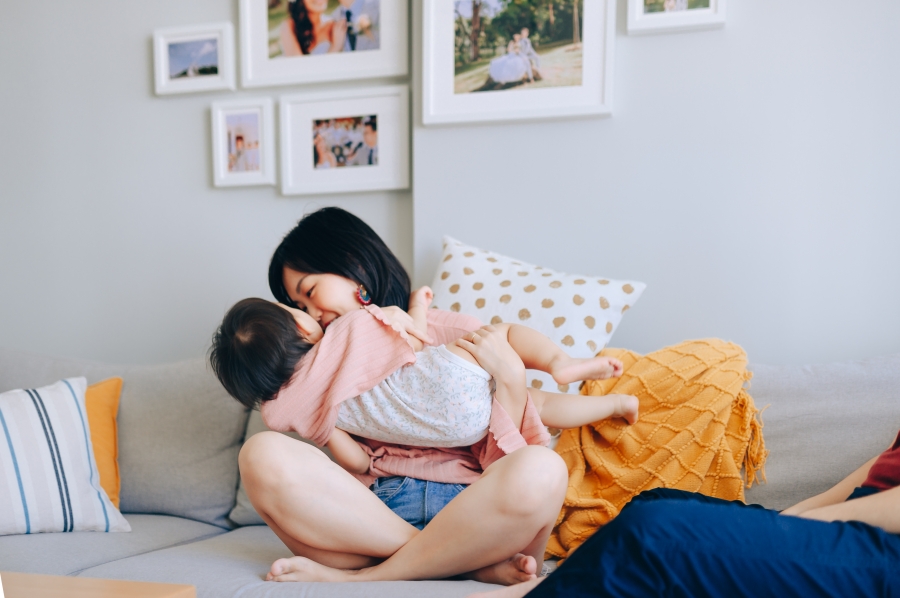 Singapore Couple And Family Photoshoot With Toddler At Home by Toh on OneThreeOneFour 15