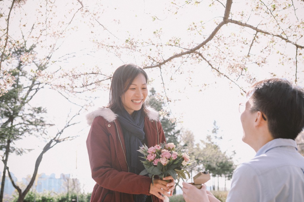 Korea Surprise Wedding Proposal Photographer - Photoshoot At Seonyudo Park  by Beomsoo  on OneThreeOneFour 2