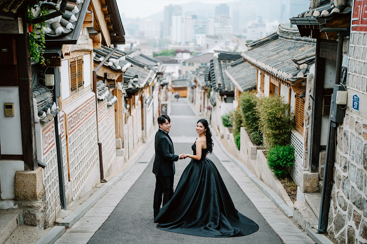 Korea Prewedding in Namsangol Hanok Village & Bukchon Hanok village by Jungyeol on OneThreeOneFour 9