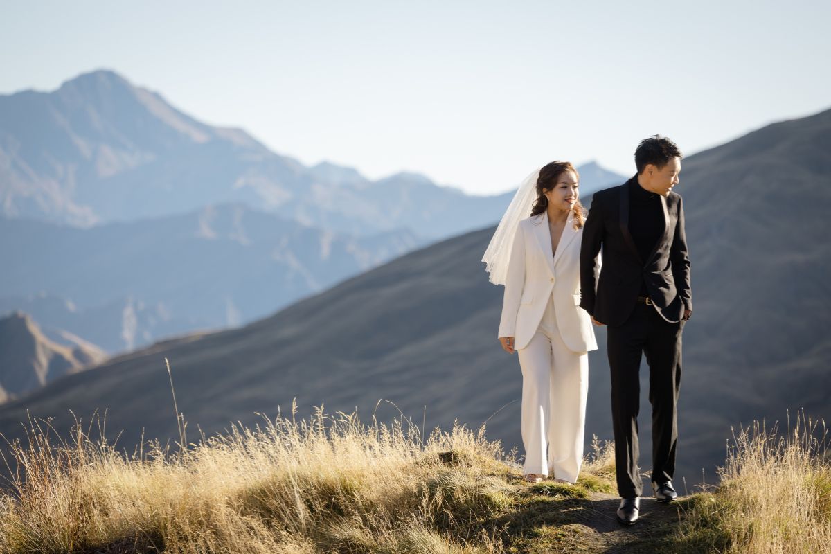 New Zealand Autumn Golden Foliage Peak Pebbled Lake Pre-Wedding Photoshoot  by Fei on OneThreeOneFour 6