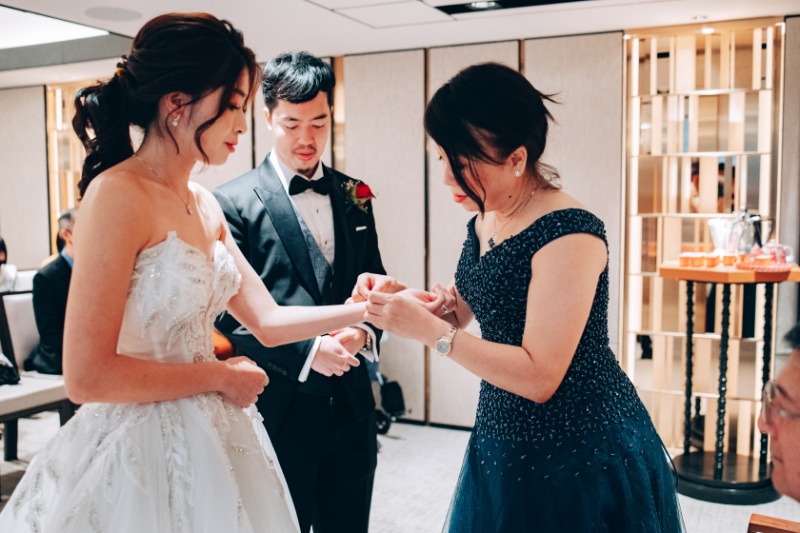 A&N: Singapore Wedding Day at Mandarin Orchard Hotel by Cheng on OneThreeOneFour 109