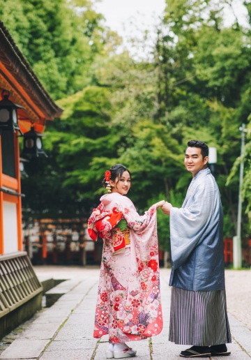 Japan Kyoto Photographer: Kimono And Couple Photoshoot At Kyoto Gion District 