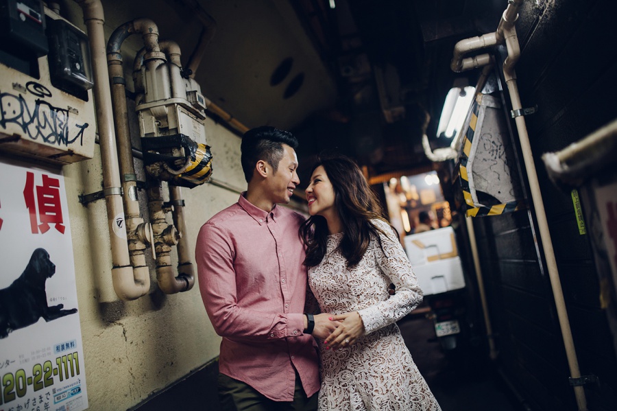 Japan Tokyo Casual Couple Honeymoon Photoshoot At Shinjuku Gyoen During Cherry Blossom Season by Lenham on OneThreeOneFour 7