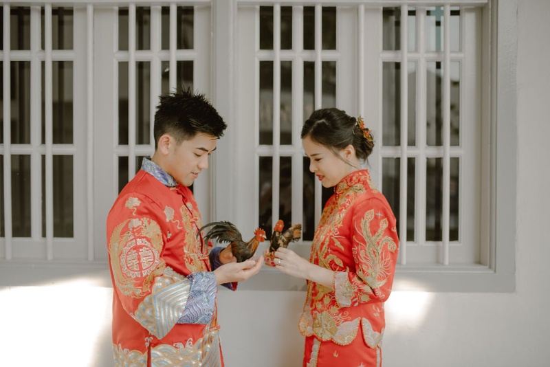 M&C: Singapore Outdoor Pre-wedding in traditional wedding outfit by Samantha on OneThreeOneFour 18