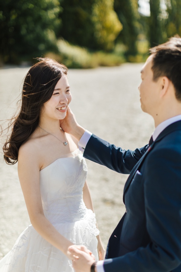 N&J: New Zealand Pre-wedding Photoshoot at Coromandel Peak and Lake Wanaka by Fei on OneThreeOneFour 14