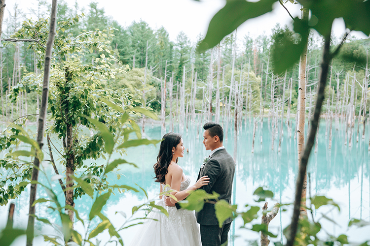 hokkaido summer wedding photoshoot blue pond biei