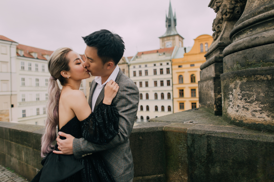 Naomi & Hann's Wedding Photoshoot in Prague by Nika on OneThreeOneFour 11