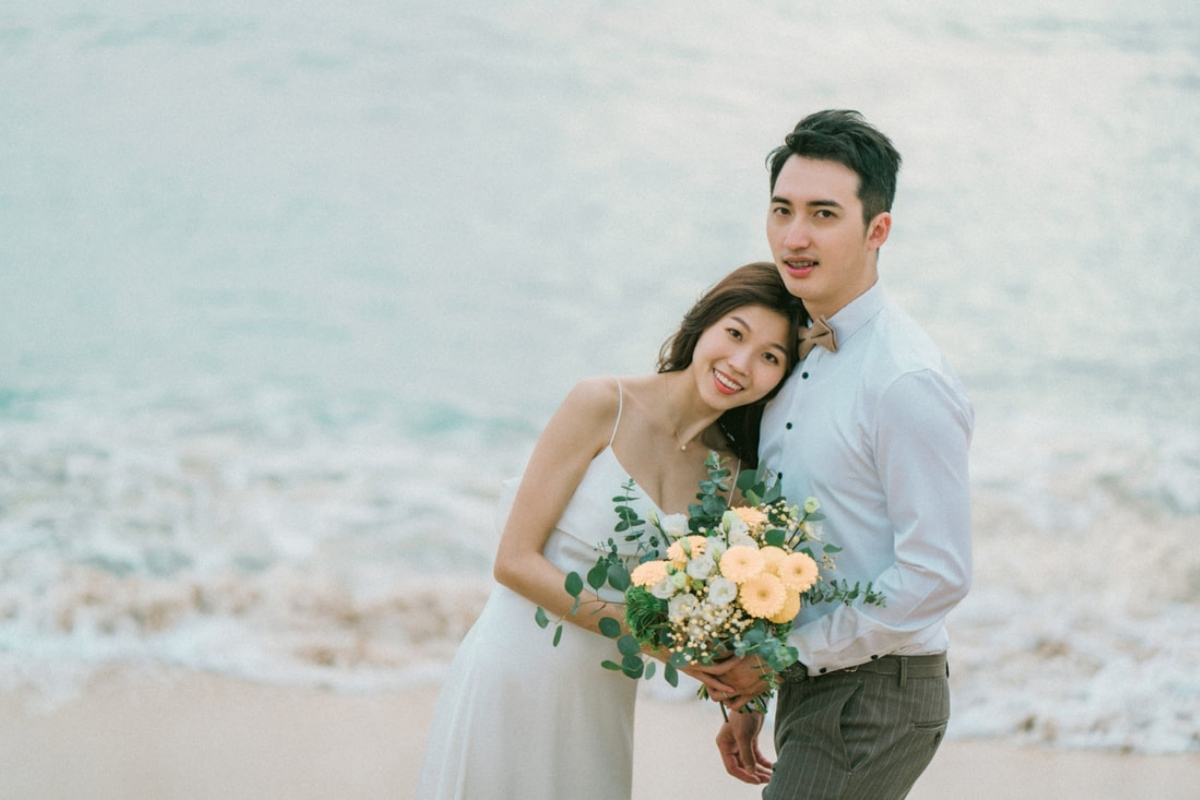 Taiwan Pre-Wedding Photoshoot Cafe Pier Lighthouse Countryside Street Beach by  on OneThreeOneFour 50