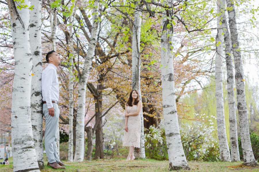 Hokkaido Pre-Wedding Casual Photoshoot during Cherry Blossoms by Kuma on OneThreeOneFour 15