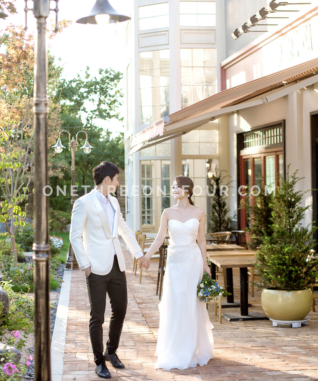 Korean Wedding Photos: Garden & Cafe by SUM Studio on OneThreeOneFour 2