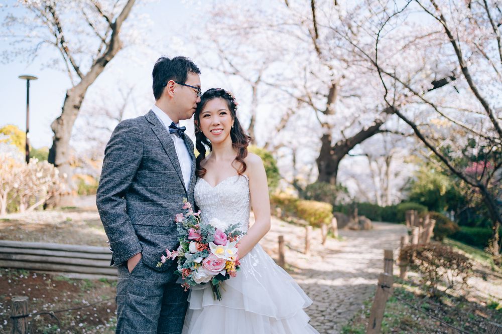 Tokyo Sakura and Mt Fuji Pre-Wedding Photography  by Dahe on OneThreeOneFour 2