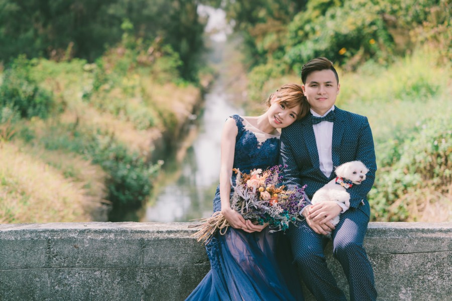 Taiwan Outdoor Pre-Wedding Photoshoot At Forest And Beach  by Star  on OneThreeOneFour 11