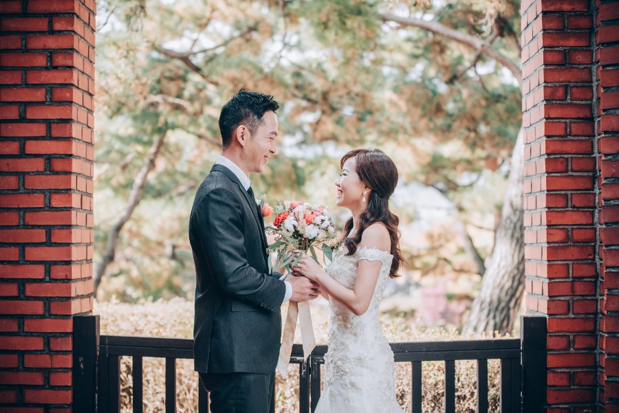 韓國首爾秋季婚紗拍攝 - 天空公園和浪漫的粉紅亂子草 by Jongjin on OneThreeOneFour 3