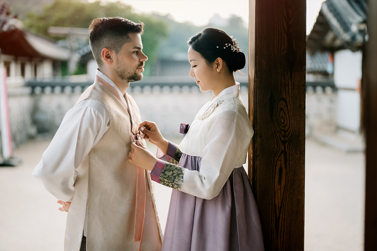 Korean Americans Hanbok Photoshoot in Seoul by Jungyeol on OneThreeOneFour 11