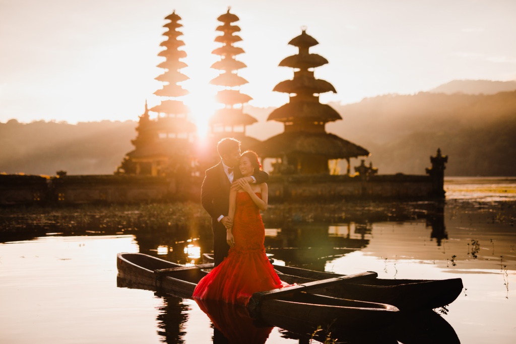 Bali Pre-Wedding Photoshoot At Lake Tamblingan And Limestone Valley At Melasti Beach  by Hendra  on OneThreeOneFour 1