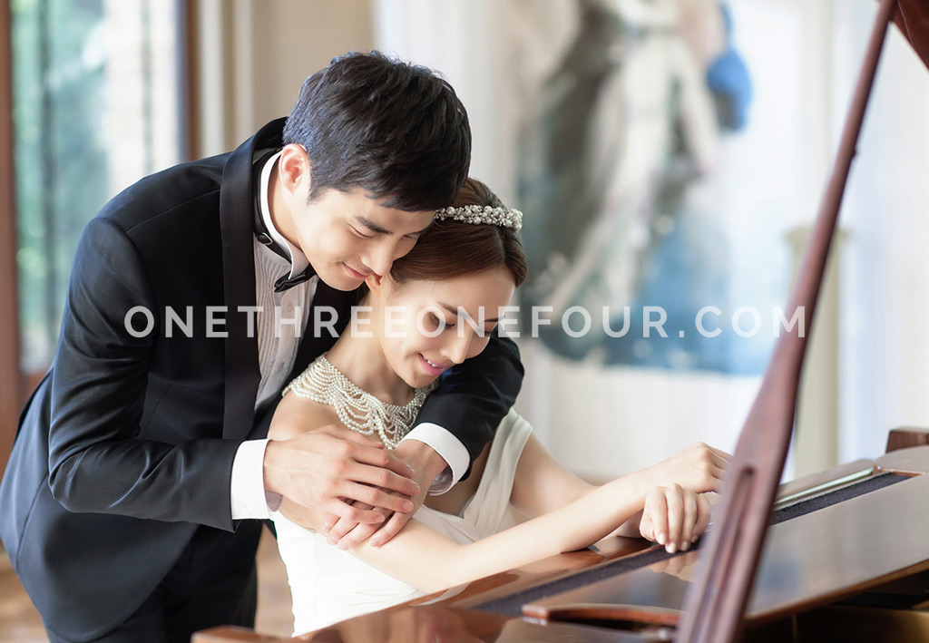 Korean Wedding Photos: Indoor Set by SUM Studio on OneThreeOneFour 6
