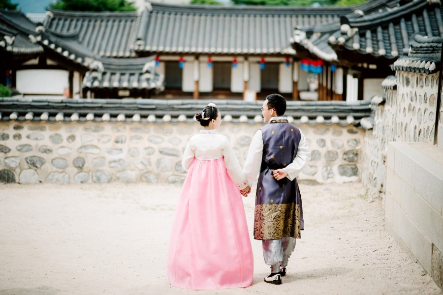 J&T: Namsangol Hanok Village hanbok pre-weddding photoshoot by Jungyeol on OneThreeOneFour 10