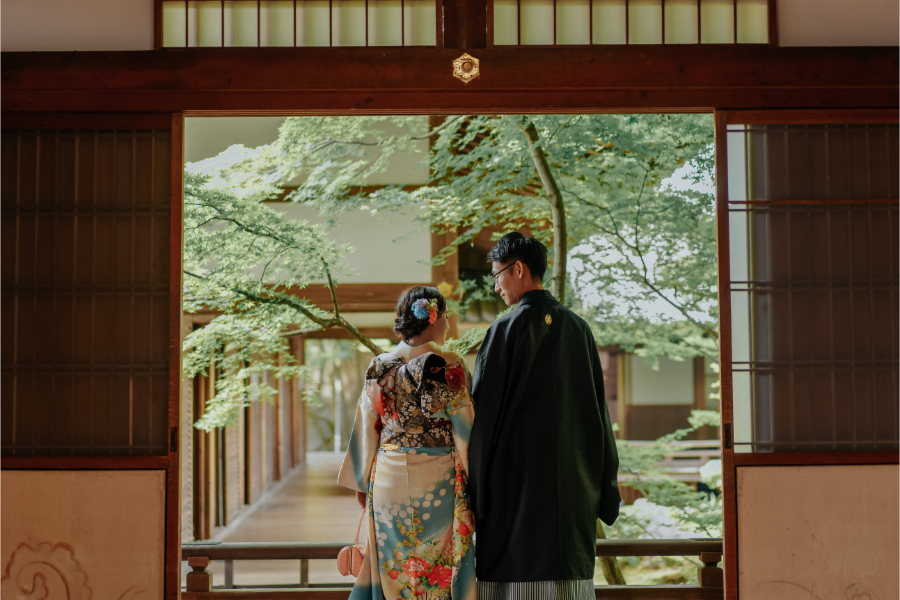 Tania & Hayato's Japan Pre-wedding Photoshoot in Kyoto and Osaka by Kinosaki on OneThreeOneFour 9