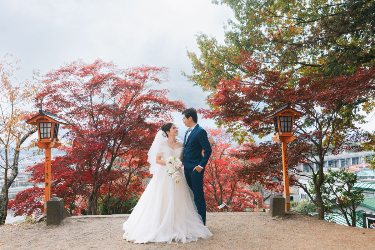 Singaporean Couple's Kimono & Prewedding Photoshoot In Tokyo - Chureito Pagoda, Shiba Park And Lake Kawaguchiko by Cui Cui on OneThreeOneFour 6