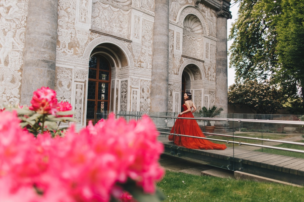Prague Pre-Wedding Photoshoot At Old Town Square, Vrtba Garden And St. Vitus Cathedral  by Nika  on OneThreeOneFour 24
