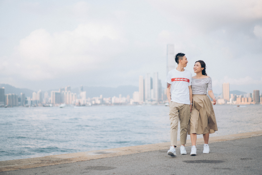 Hong Kong Outdoor Pre-Wedding Photoshoot At The Peak, Sai Wan Swimming Shed by Felix on OneThreeOneFour 36