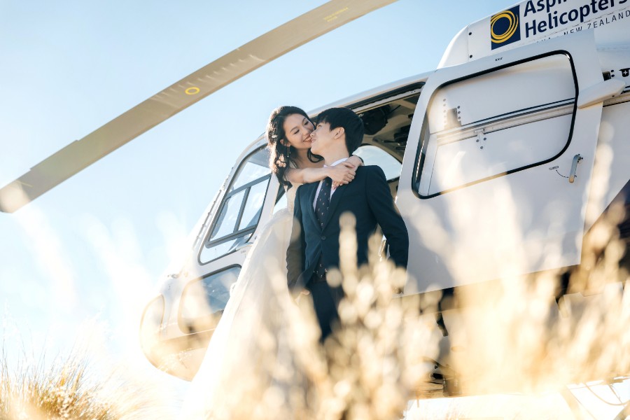 New Zealand Autumn Pre-Wedding Photoshoot with Helicopter Landing at Coromandel Peak by Felix on OneThreeOneFour 1