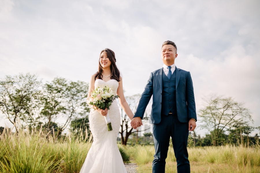 L&Y: Singapore Pre-wedding Photoshoot at Jurong Lake Gardens, Colonial Houses, and IKEA by Cheng on OneThreeOneFour 2