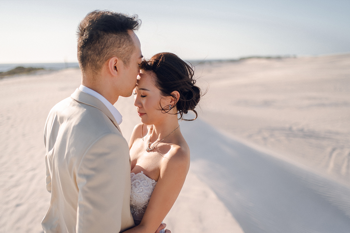 Australia Perth Pre-Wedding Photoshoot at Lancelin White Desert by Jimmy on OneThreeOneFour 7