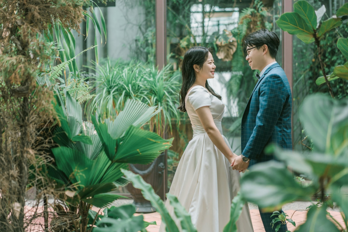 Taiwan Pre-Wedding Photoshoot Waterfront Cafe Streets Playground by  on OneThreeOneFour 12