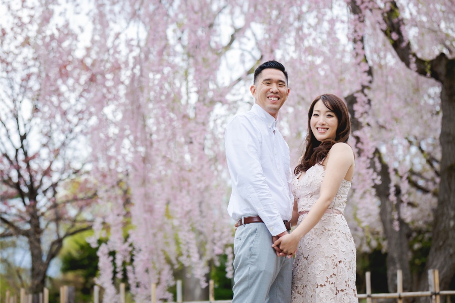 Hokkaido Pre-Wedding Casual Photoshoot during Cherry Blossoms by Kuma on OneThreeOneFour 10