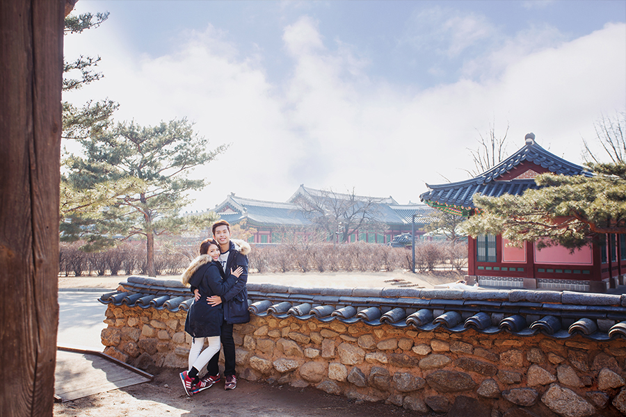 Korea Winter Casual Couple Photoshoot At National Folk Museum  by Junghoon on OneThreeOneFour 0