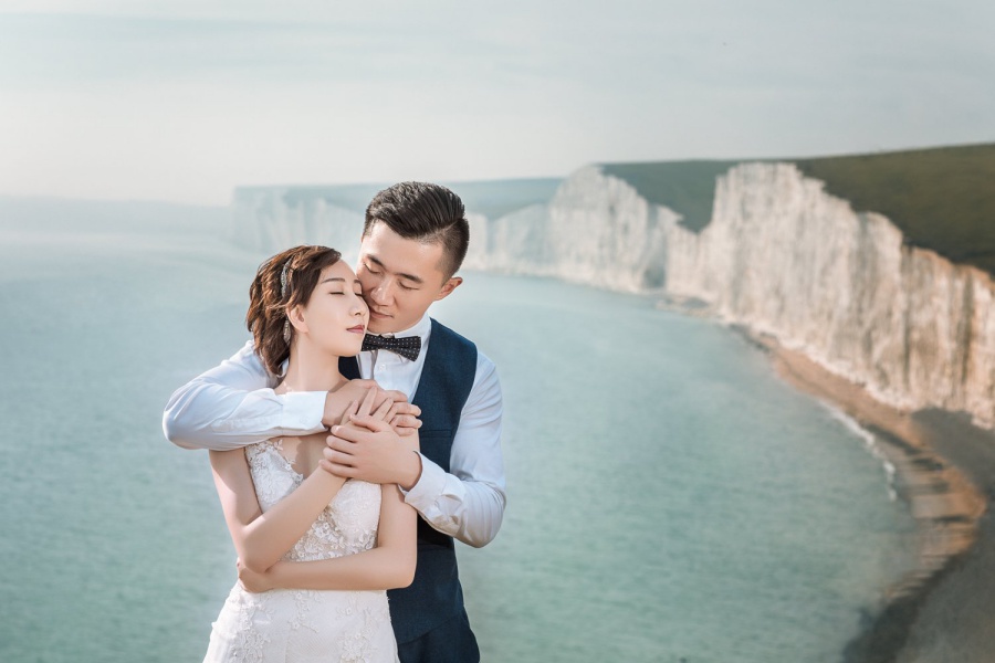 London Pre-Wedding Photoshoot At 多佛白崖 by Dom  on OneThreeOneFour 7