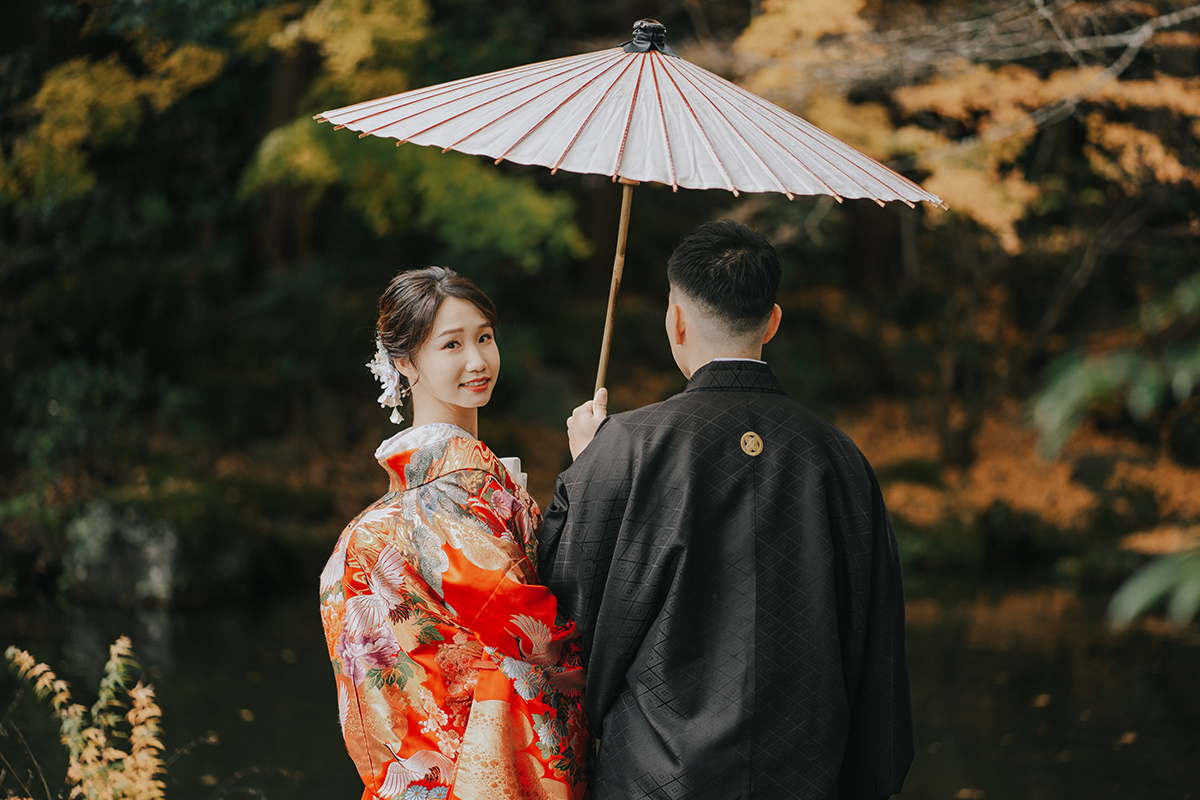 Tokyo Autumn Maple Leave Photoshoot with Kimono and Pre-Wedding at Beach by Cui Cui on OneThreeOneFour 4