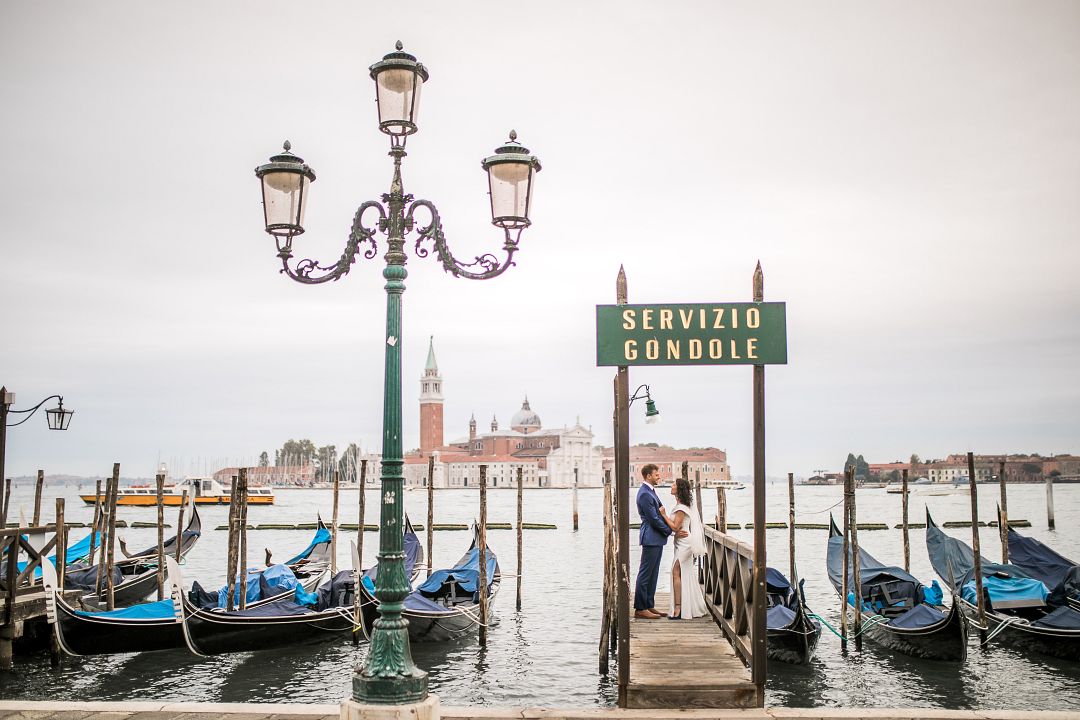 D&K: Romantic pre-wedding photoshoot at Italy Venice by Valerio on OneThreeOneFour 12