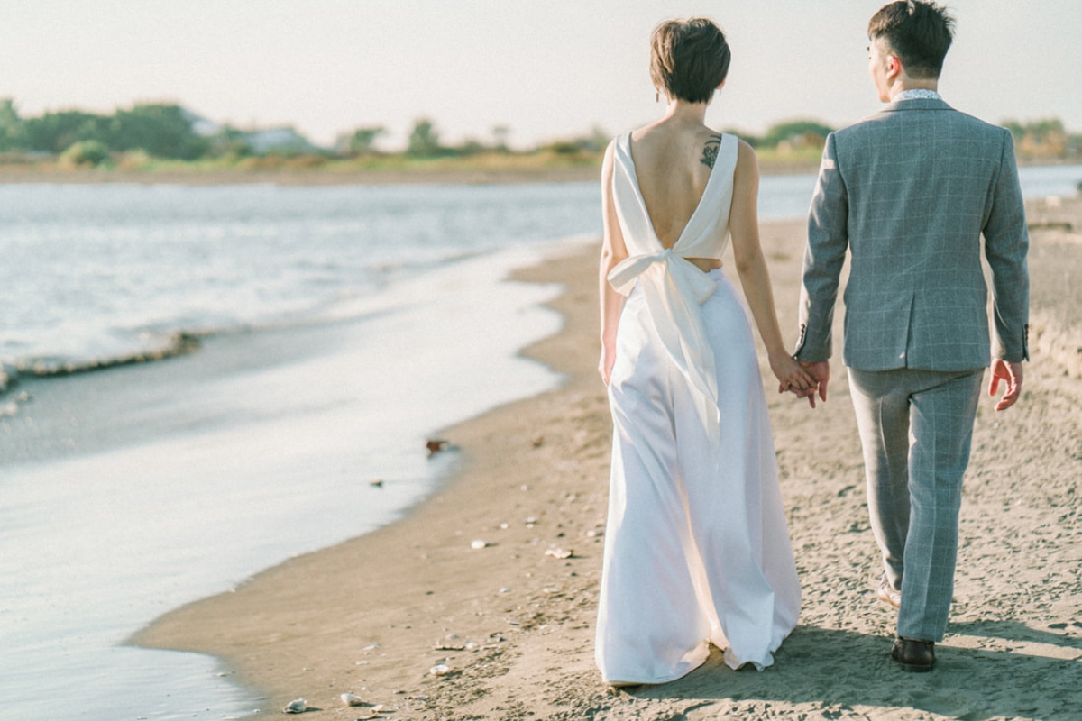 Taiwan Pre-Wedding Photoshoot Quiet Streets Storefronts Beach by  on OneThreeOneFour 14